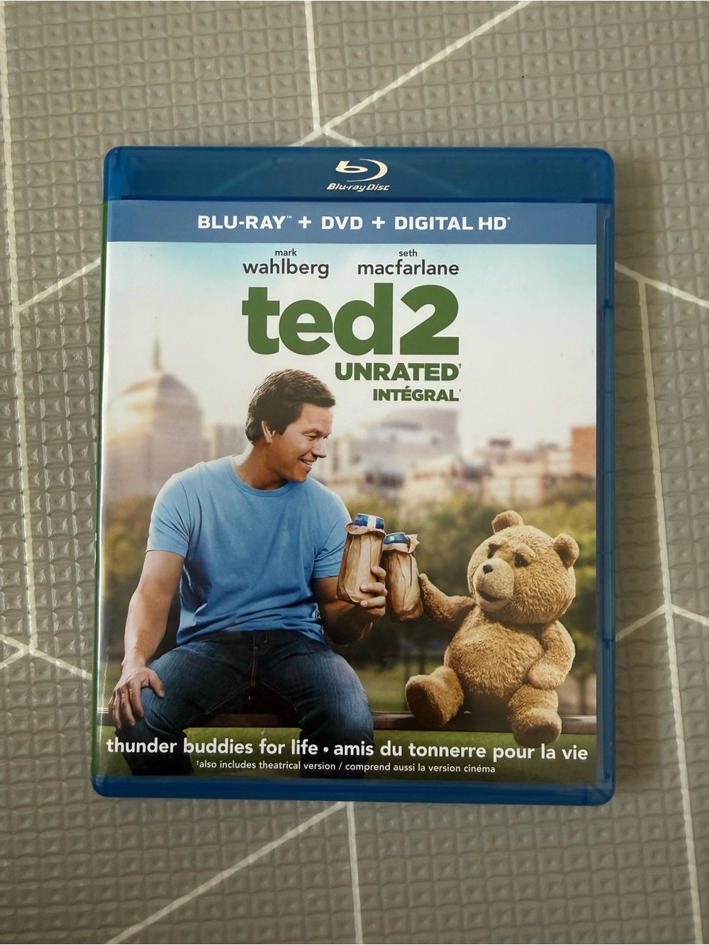 Ted 2 (Unrated) Blu-ray + DVD + Digital HD - Blue Case
